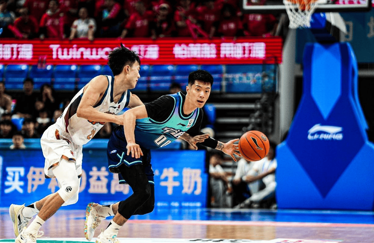 关于迈阿密热火清晨刷新队史纪录，志在CBA季后赛名次提升，压力陡增，年轻球员得到机会的信息